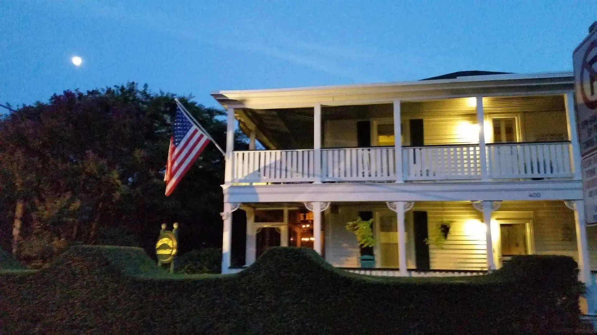 Barclay Cottage Bed And Breakfast Virginia Beach Bed & Breakfast