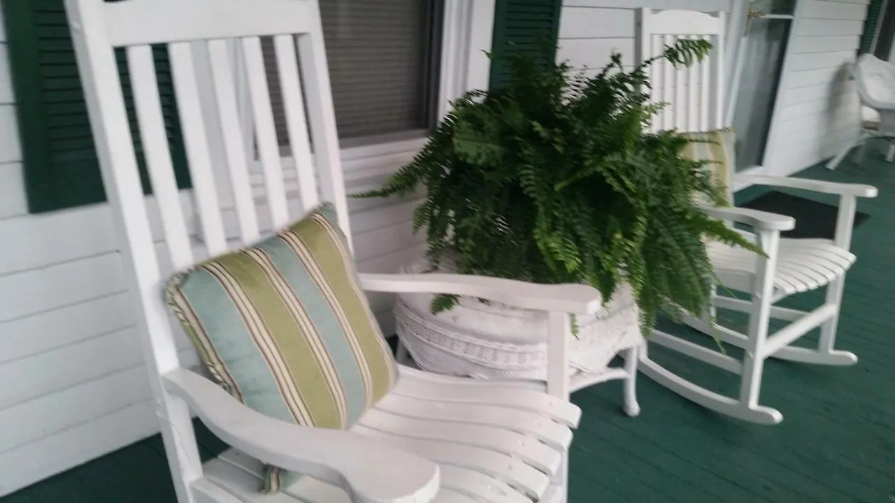 Barclay Cottage Bed And Breakfast Virginia Beach