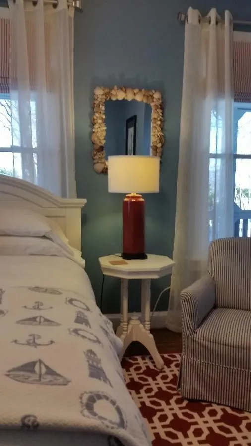 Bed & Breakfast Barclay Cottage Bed And Breakfast Virginia Beach