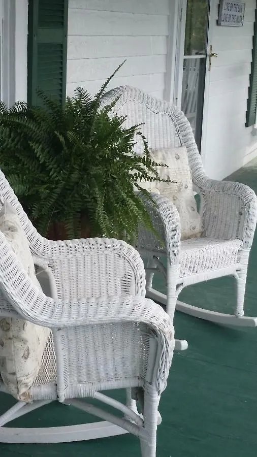 Barclay Cottage Bed And Breakfast Virginia Beach